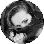 Sales Marketing Manager for @SingUpTweets - café en terrasse ou à la maison et toujours avec plaisir.