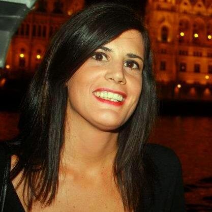 Periodista. Humanista. Entusiasta de la comunicación. Directora #SocialMedia Levante en @RoiupES Inquieta por naturaleza y eterna aprendiz. Cuenta Personal