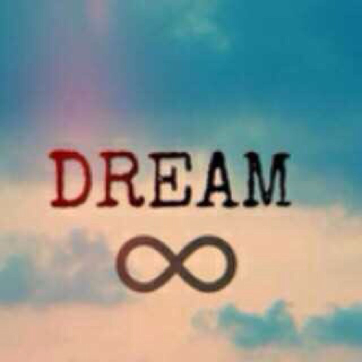 You guessed it I Love Austin mahone, Justin Bieber and One direction. I love family and most of all....... I like me some PIZAAAAAA !!!!!! I follow back.