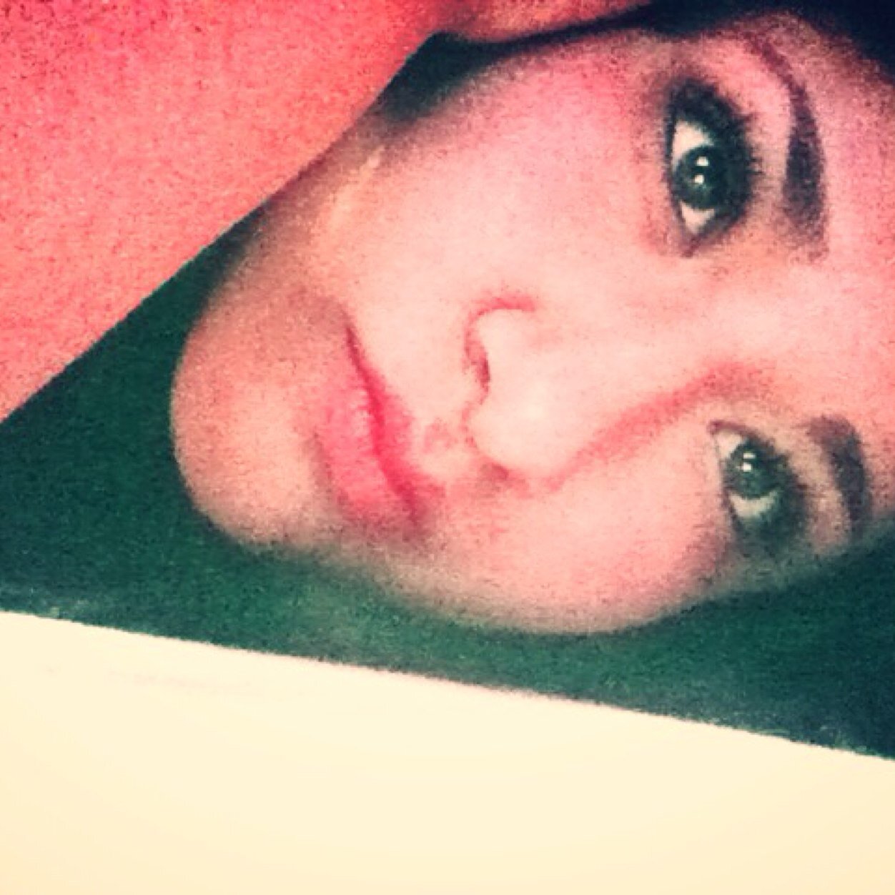 Soy la alegría de quien me ama ❤️, la tristeza  de quien me odia  y la preocupación  de quien me envidia.
