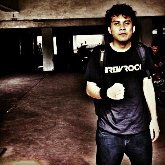 Musuh terbesar itu adalah diri kita sendiri .!!
[Be Your Self]
