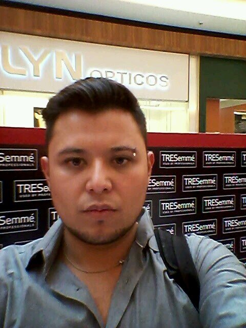 Estilista amante de la belleza femenina y masculina
