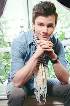 Admiro a glee I love se un poco Spanish, and Naruto shippuden low.. Padre