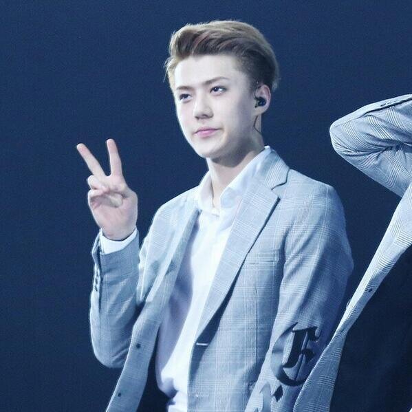 hehe8_8's profile picture. (팬=여친)