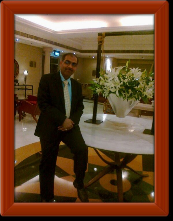 dkdwivedi17's profile picture. 