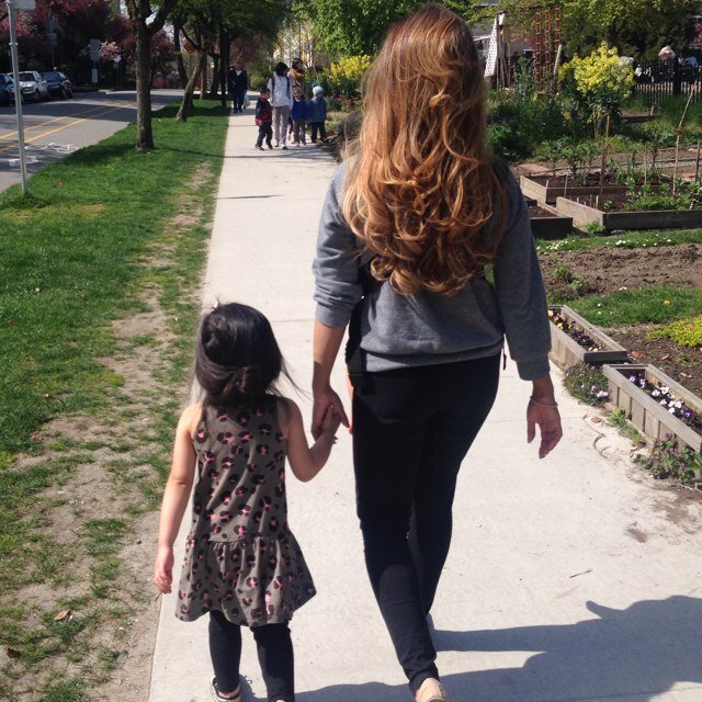 Mother of 2 human girls and 2 furry ones. Beauty therapist. Dreamer. Cash over credit.