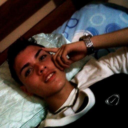 en POkas palabras todO bien en Mi  vida *_* gracias a diOs!! :D , bsc mas que un idOlo