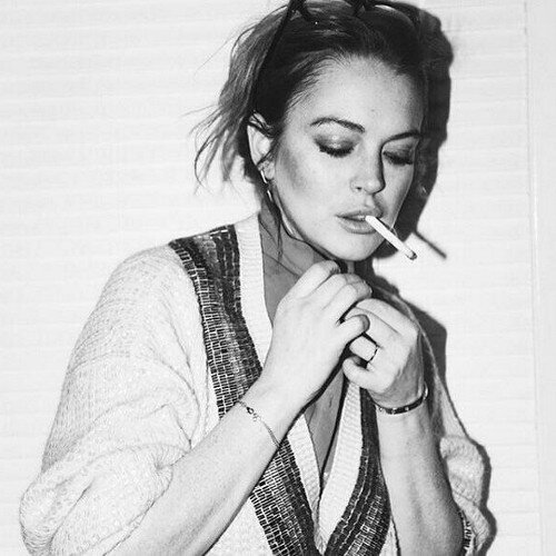 Instagram @lindsay___lohan follow me