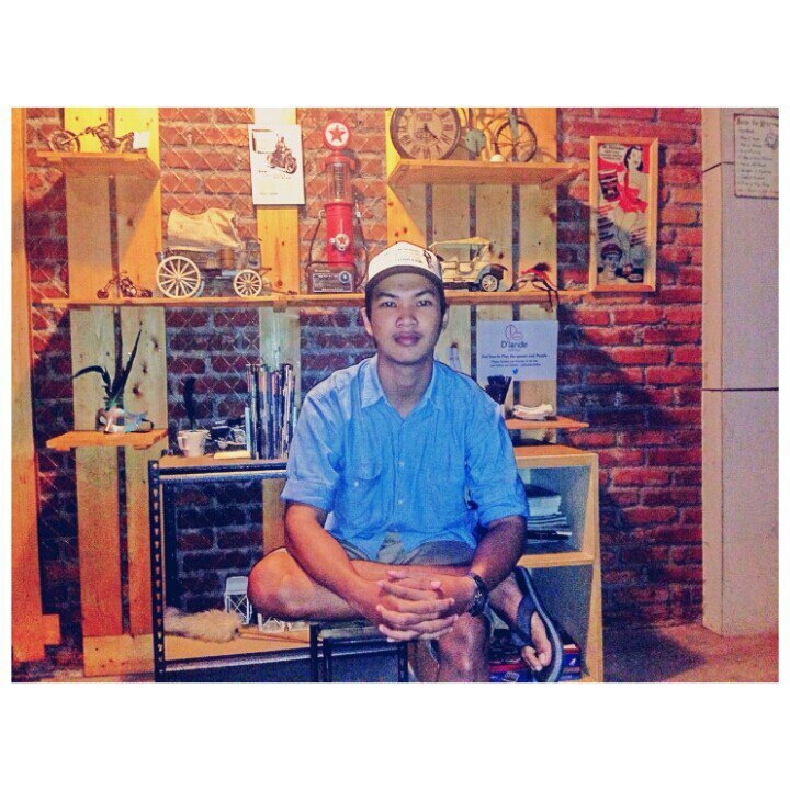 Line : indrajuliantika