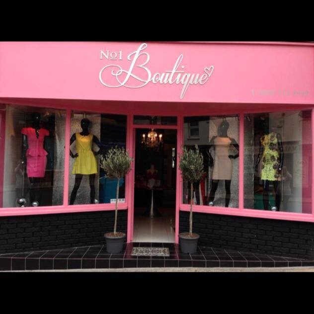 No1 Boutique
Maldon Essex 
Offering you the latest in fashion 
(Buisness contact / @sonneyjames)