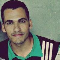 - Eu gosto do impossível, tenho medo do provável, dou risada do ridículo e choro porque tenho vontade, mas nem sempre tenho motivo.