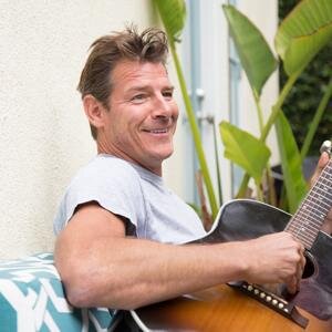 The official page of Ty Pennington.