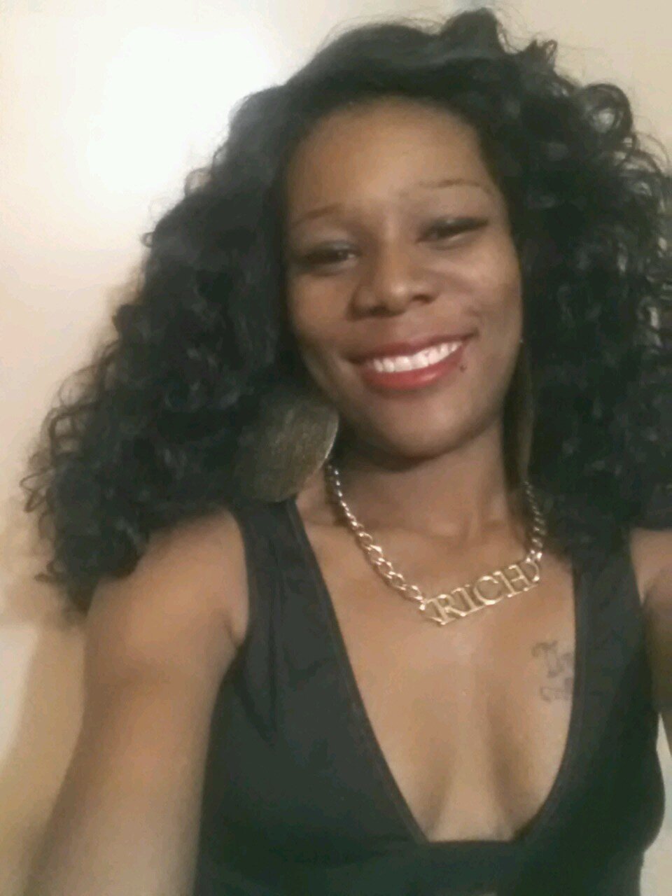 living life to tha fullest no regrets follow me i hit it rite back. ... ♡♥