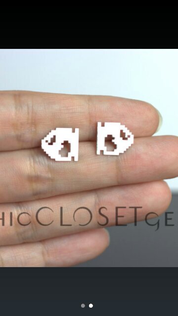 Chic jewelry to discreetly show off your inner geek!