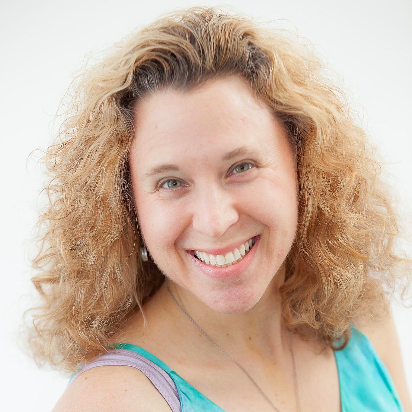 wendi_rose's profile picture. As a holistic counselor and healing practitioner, I help people identify the space of self-love within their own lives.  Love cats, dancing, & being in nature!