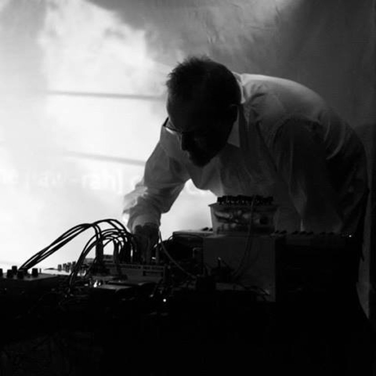 A small, one day DIY festival that suits autumn perfectly: with music that is either warm, melancholic or rough, played by people with passion.