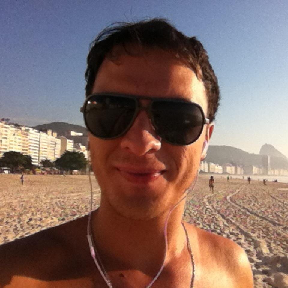 ivan_motiva's profile picture. Professional graphic designer. Loves everything related to branding, design, photo, movies, games and Flamengo.
I´m from Rio de Janeiro - Brazil.