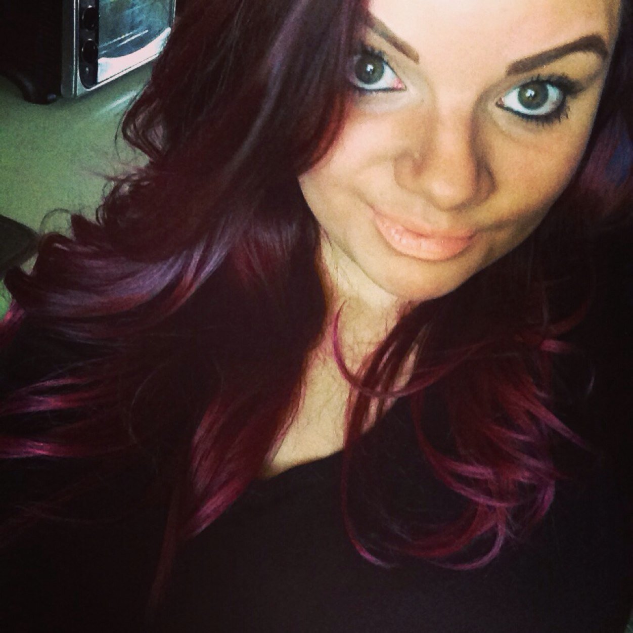 Gov..AbbyLynn
Est..1988
Loc..CT
Descrip.. ILoveToHaveFun; ;IKnowWhatIWant; 
;IDoWhatIWant; ;ILoveMyFamily&&Friends