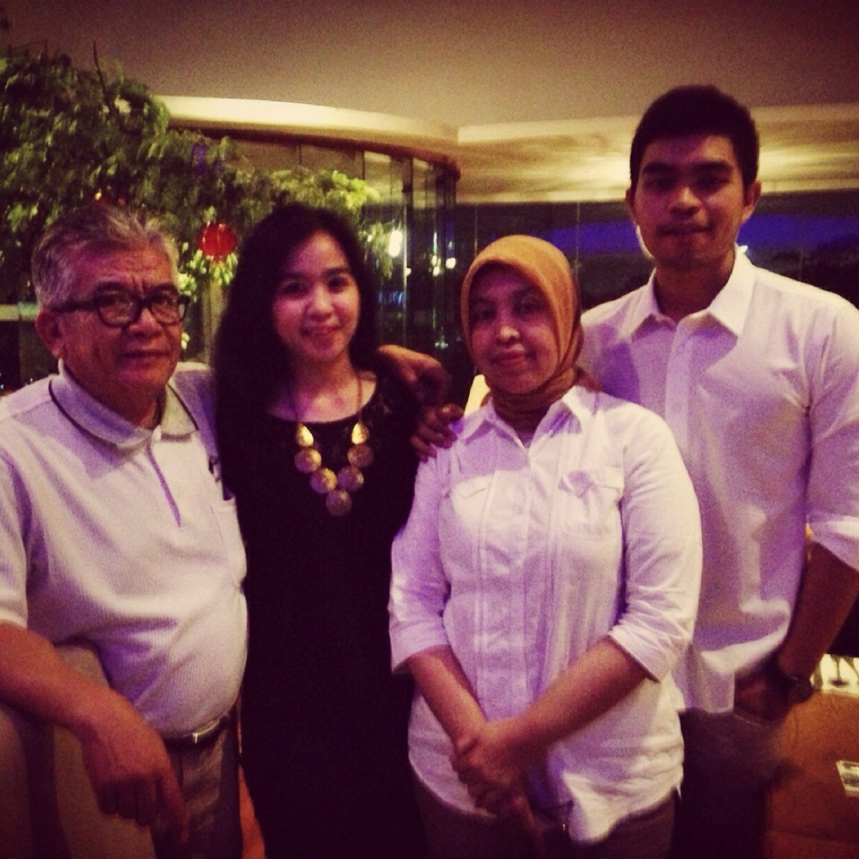 Owner of Royal Tèa & NYUSHIBRO | CMO of Ayam Penyet Margo Pedess Gila!!