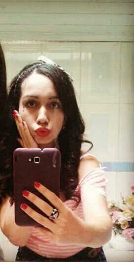Elf ★.16 years old. Study in santa ines school girls. I love dancing,traveling and being with my friends ♥♥