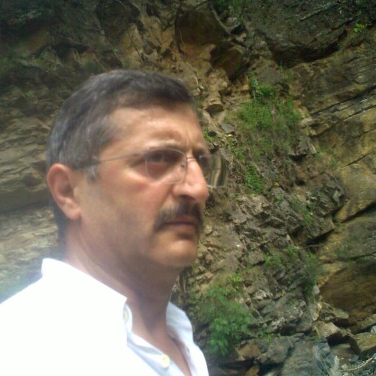 Bilişim Ve Teknoloji Ürünlerin İthalatını ve Ticareti