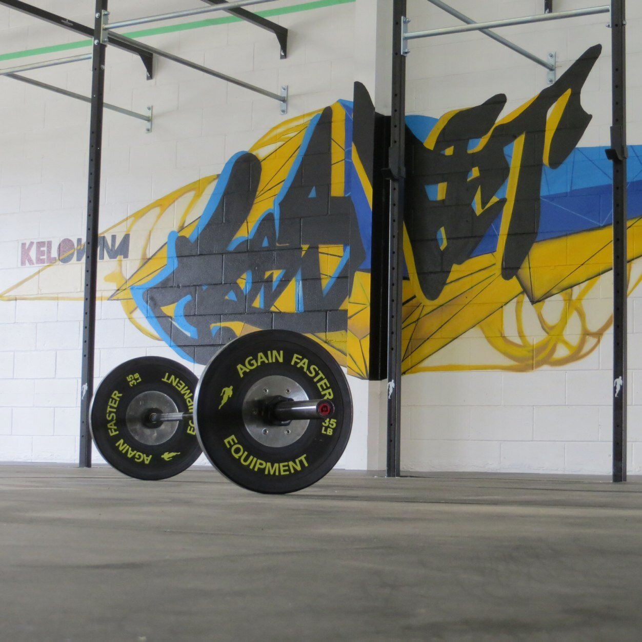 Kelowna CrossFit is dedicated to changing peoples lives, one workout at a time. Come check out our gym and be embraced in a welcoming and positive atmosphere!