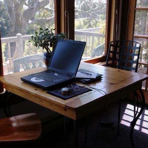 Providing home business IT solutions including remote and onsite support, cloud storage, web hosting, domain management, and more.