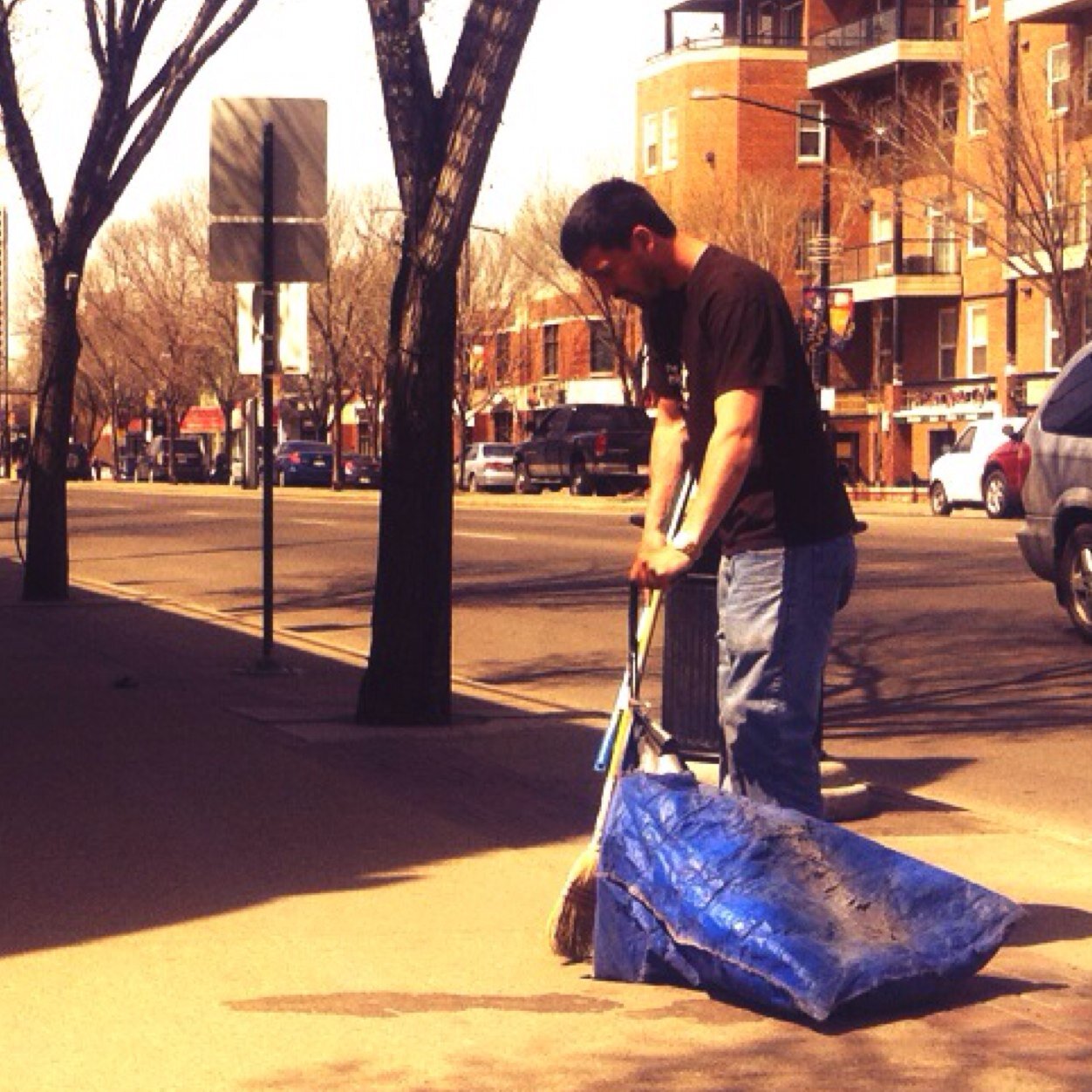 We work in partnership with @oldstrathcona and the @CityofEdmonton to alleviate poverty through employment, and keep the Old Strathcona Community clean.