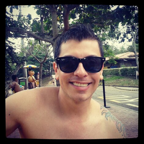 oskaraldanaf's profile picture. Feliz. eso lo resume todo