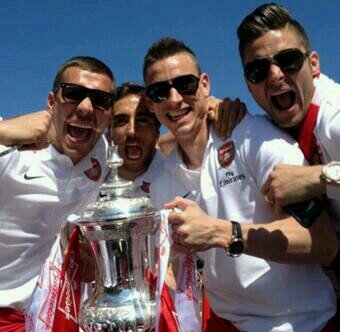 Disini tempatnya ArsenalFans yang Cerdas, Dewasa, Bermartabat, Berwibawa, dan Bersyukur menjadi Gooner