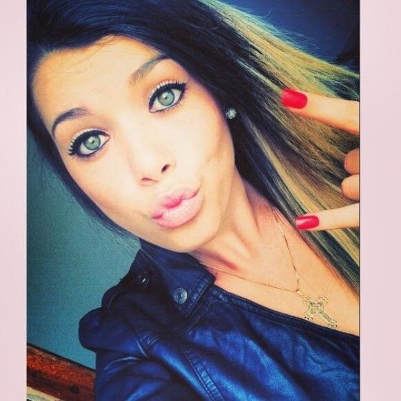 ' Sou como você me vê. Posso ser leve como uma brisa ou forte como uma ventania. Depende de quando e como você me vê passar.  ;)