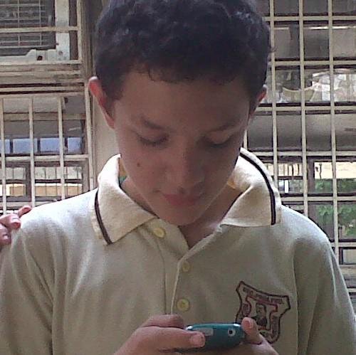Dicen que nos enamoramos una vez, pero eso no es cierto,yo cada vez que te miro, me enamoro otra vez♡