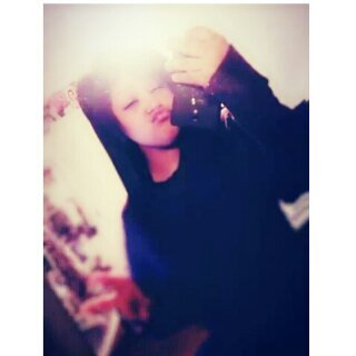 ✌
⚠Keeping it real since 99 ✌
✋Boxing 
 ✌✌Turn that white button^ Blue and I'll return the Favor
Follow For Follow ❤