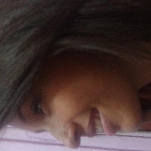 Amo O Deus ao qual eu sirvo, sou uma menina que não vive mais por se, mais sim para Deus!