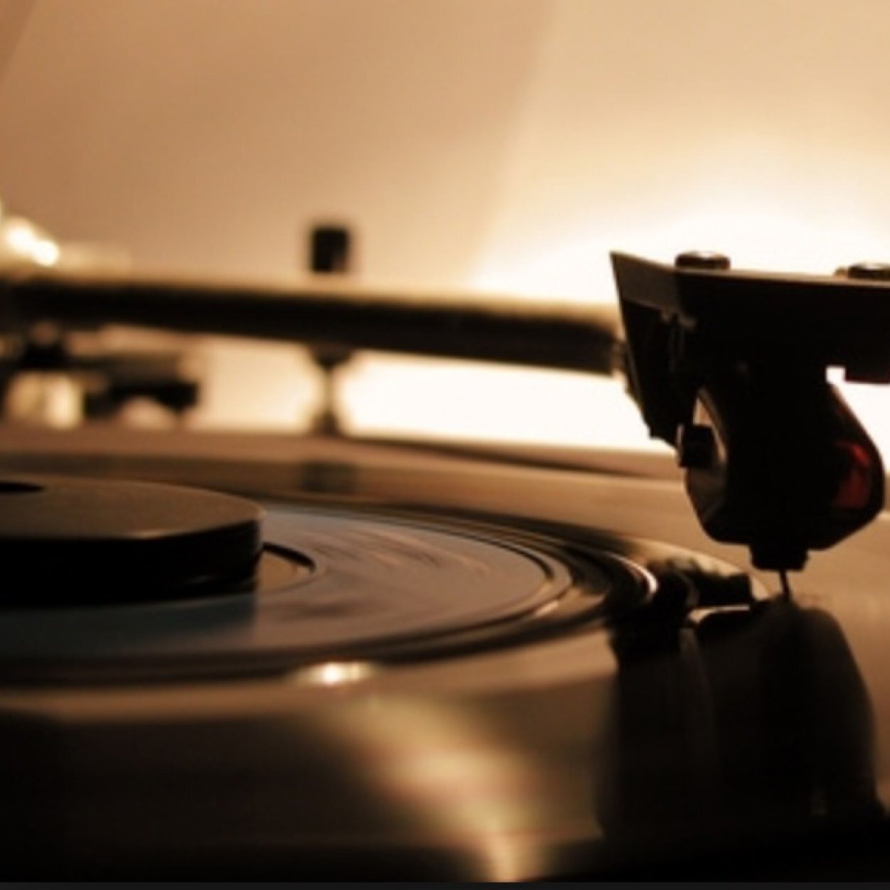 Manderley_Music's profile picture. Professional music seller with over 30 years experience, selling collectible and sought after rarities on vinyl and CD.