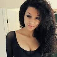 JuliePateI's profile picture. 