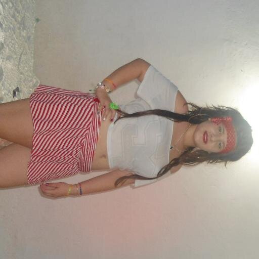 Dimé si conmigo quieres hacer travesuras♪