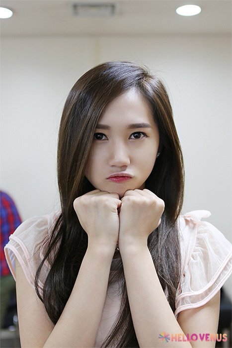 Roleplayer of @ToyStoryEnt_ Yoo Ahra | Leader of Hello Venus |  September 26 | 92 L | Main Vocalist | #ELFSquad #MuslimFams
