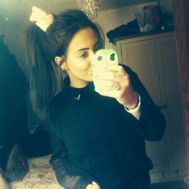 My girls and boys are my faves Follow for a follow back Hate boring people btw ya bunch of twats