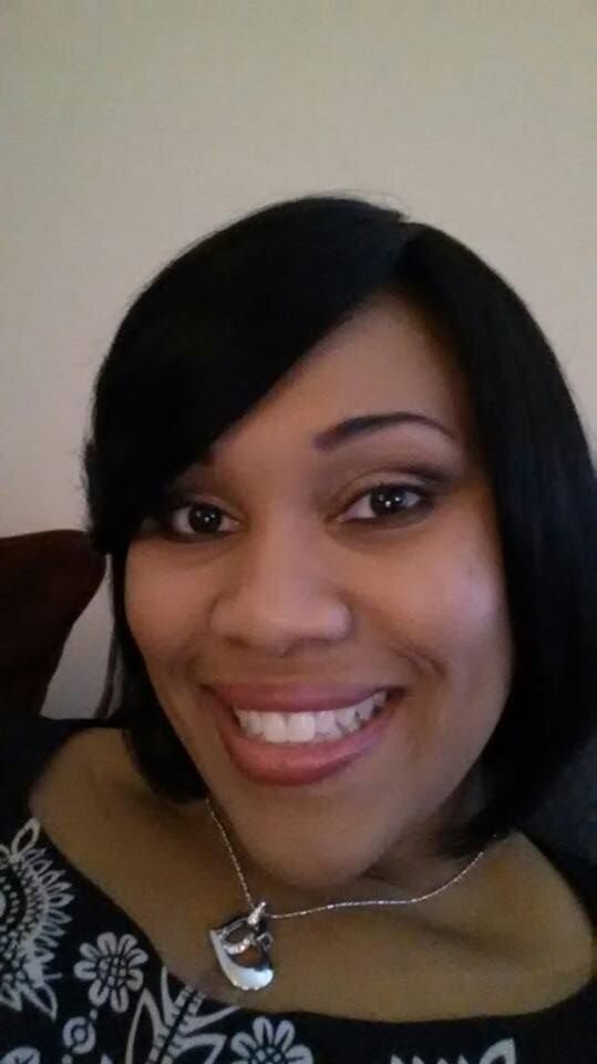 Writer. Volunteer.  HR Pro. 
I will not let the grind of the 9 to 5 outshine my creative mind. Psalm 84:11 #fireflavorfood