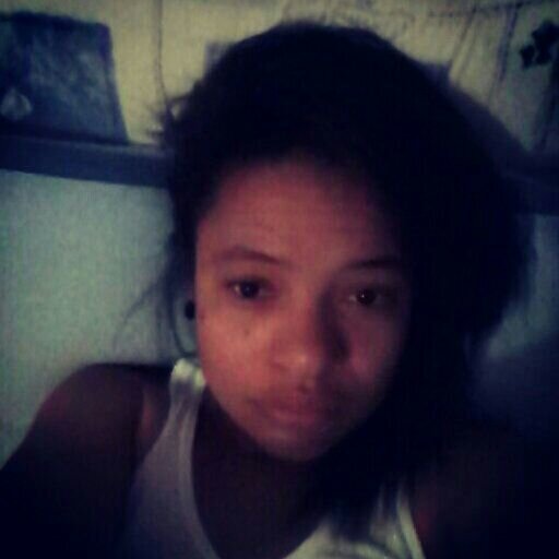 sou uma menina q gosta d menina...