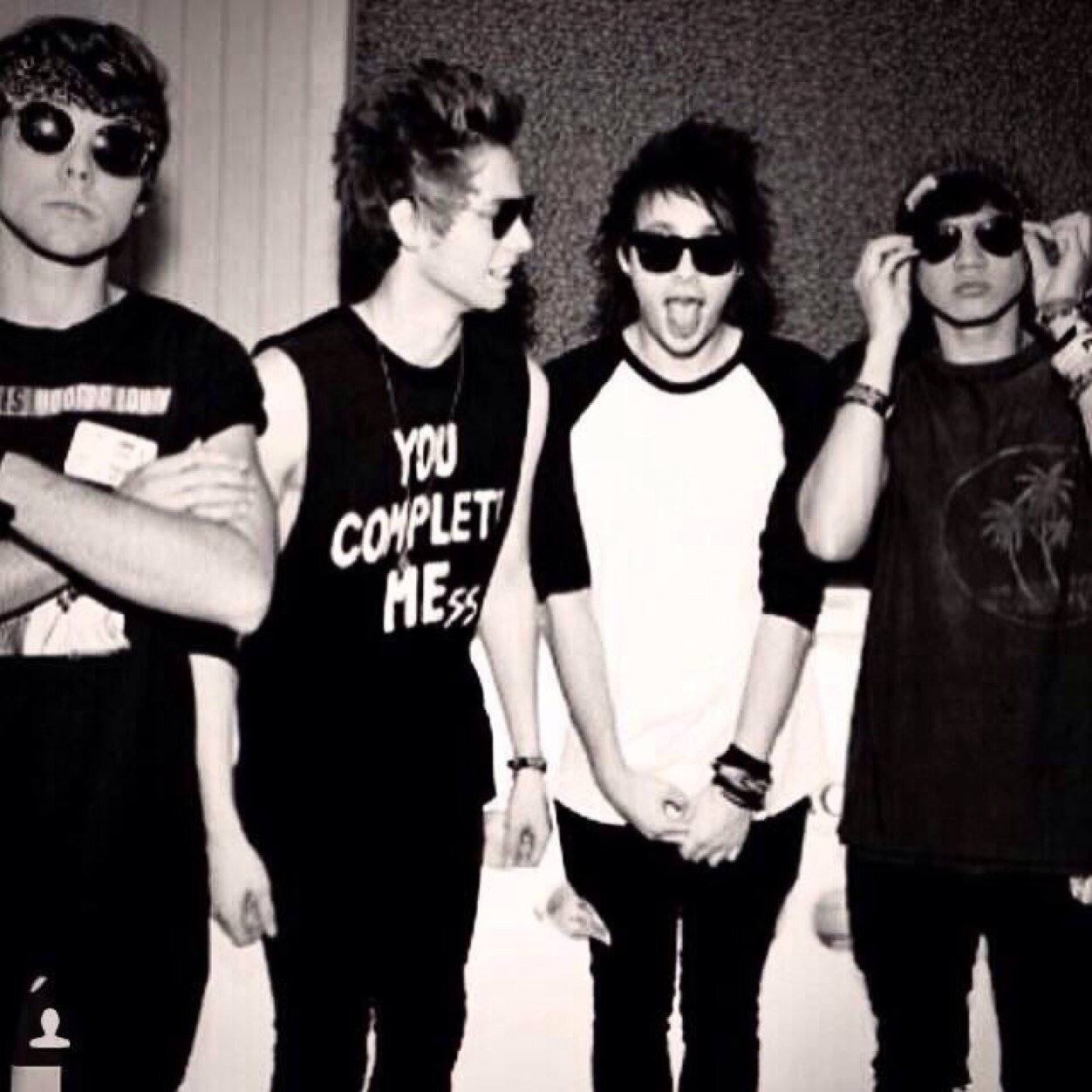 can you be a babe and follow @fab5sospics and @colorful_cliffo ? thanks! xx