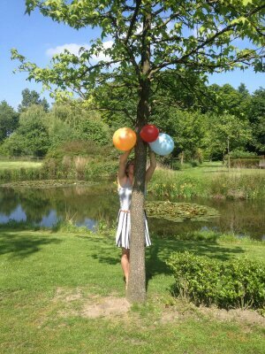 martinedevos's profile picture. Shiny happy | Amsterdam | Treinforens | Friends & fun | Marketing | Onderwijs| Culture and everything else I call interesting..