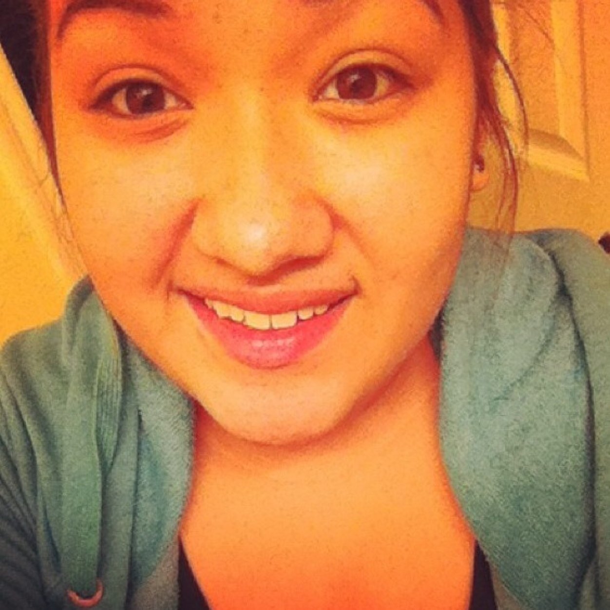 Please dont fall inlove with me .ima asshole ! Lmfao