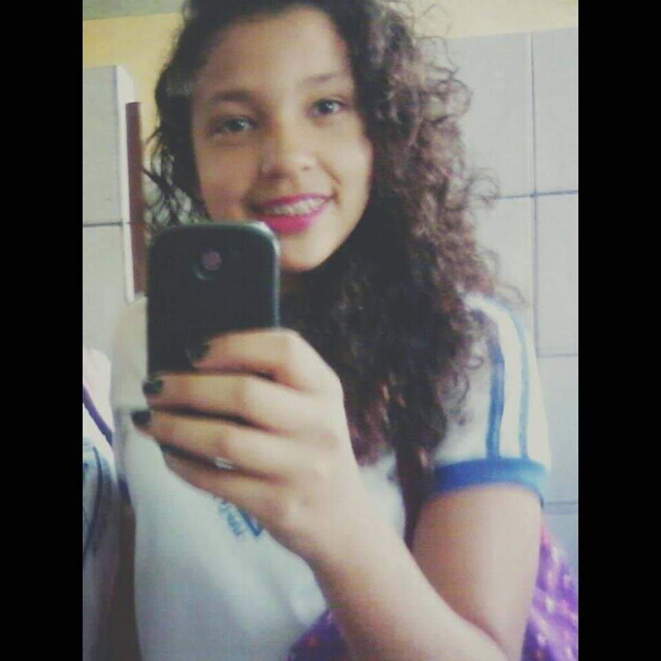 Sou fã da One direction, adoro Lasanha sou torcedora do Cruzeiro :3 :3