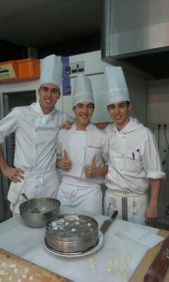 cajal_twelve's profile picture. Estudiante de dirección de cocina y fan incondicional de Imagine Dragons. El gato del AC unas Birras