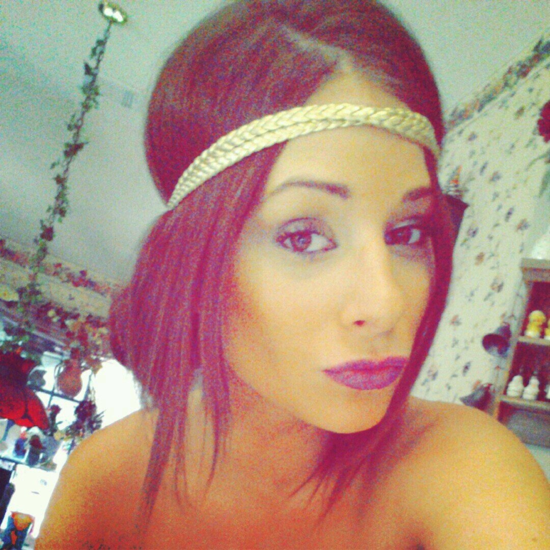 My laugh is notorious || pack a bag & just go type chick  ♧  Croatian skin   ||  Hiiipower