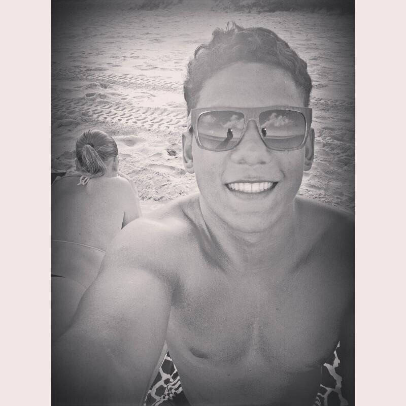 18, insta: eduferezin