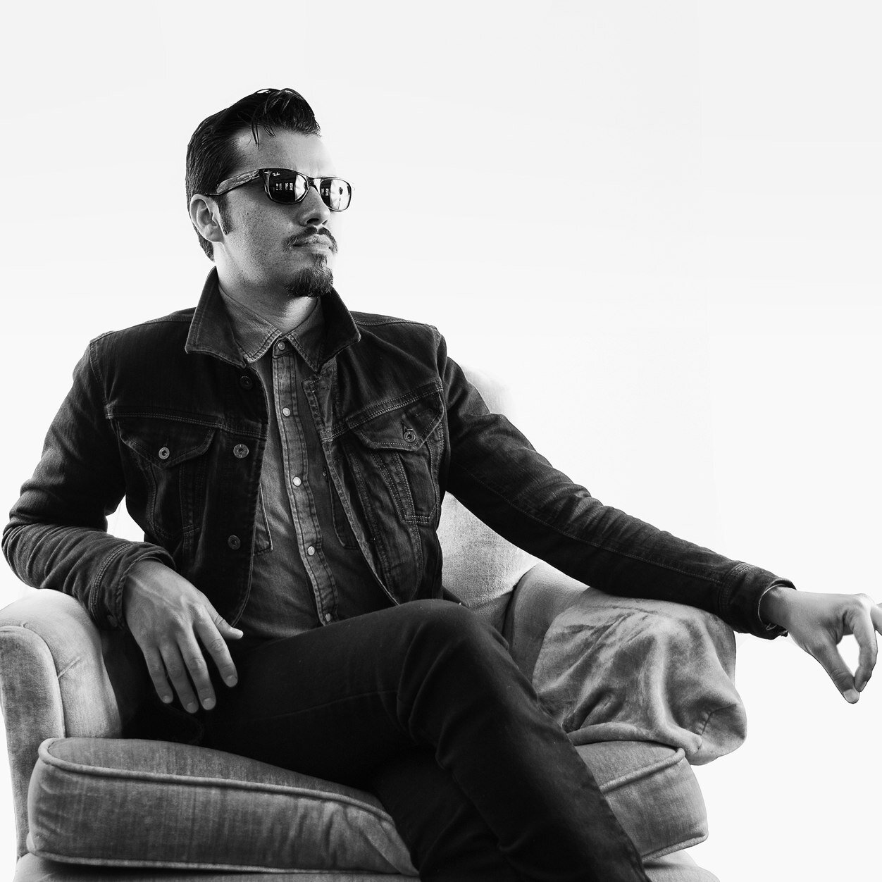 Singer/Songwriter/Performer. Frontman for Ghostland Observatory/The Midnight Stroll