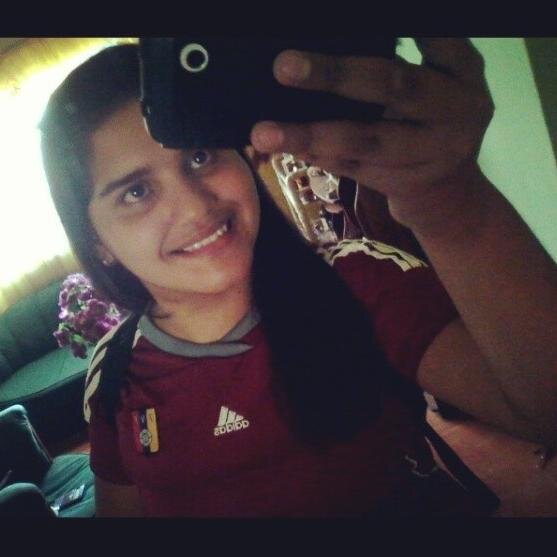 hola:3 agregame en facebook https://t.co/LqqeorhnlG ,yo tuiteo,tu encargate de retwiettear Bbm:79A74E6D IG:rociolugorodriguez #siguemeytesigo